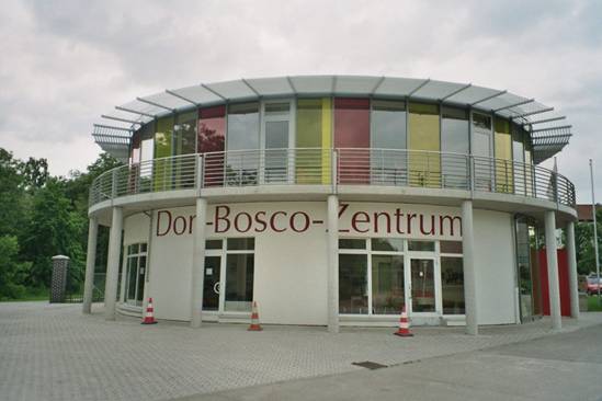7. Tag Eingang offener Bereich.jpg