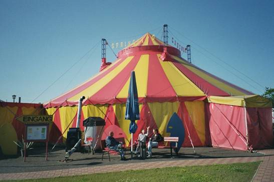 7. Tag Kooperation mit dem Zirkus Cabuwazi.jpg
