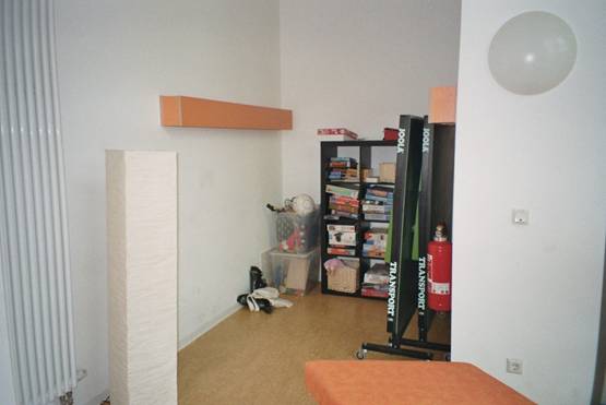 7. Tag Spielesammlung im offenen Bereich.jpg