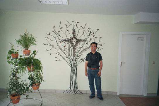 7. Tag Stahlblume von Jugendlichen gefertigt mit Bruder Stefan.jpg